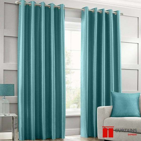 Silk-Curtains-Abu-Dhabi