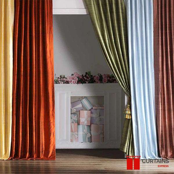 Silk-Curtains-UAE